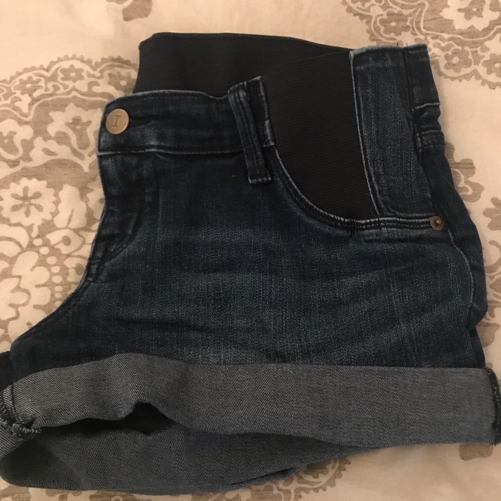Maternity denim shorts side panel